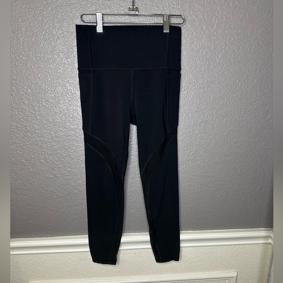 Athleta Pants - Athleta Salutation 7/8 Tight mesh black size XS